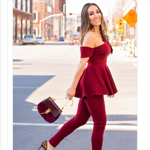 BNWT BYE Egreis top - stunning color and design - Picture 3 of 3